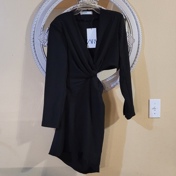 SOLD Zara Dress - Picture 2 of 8